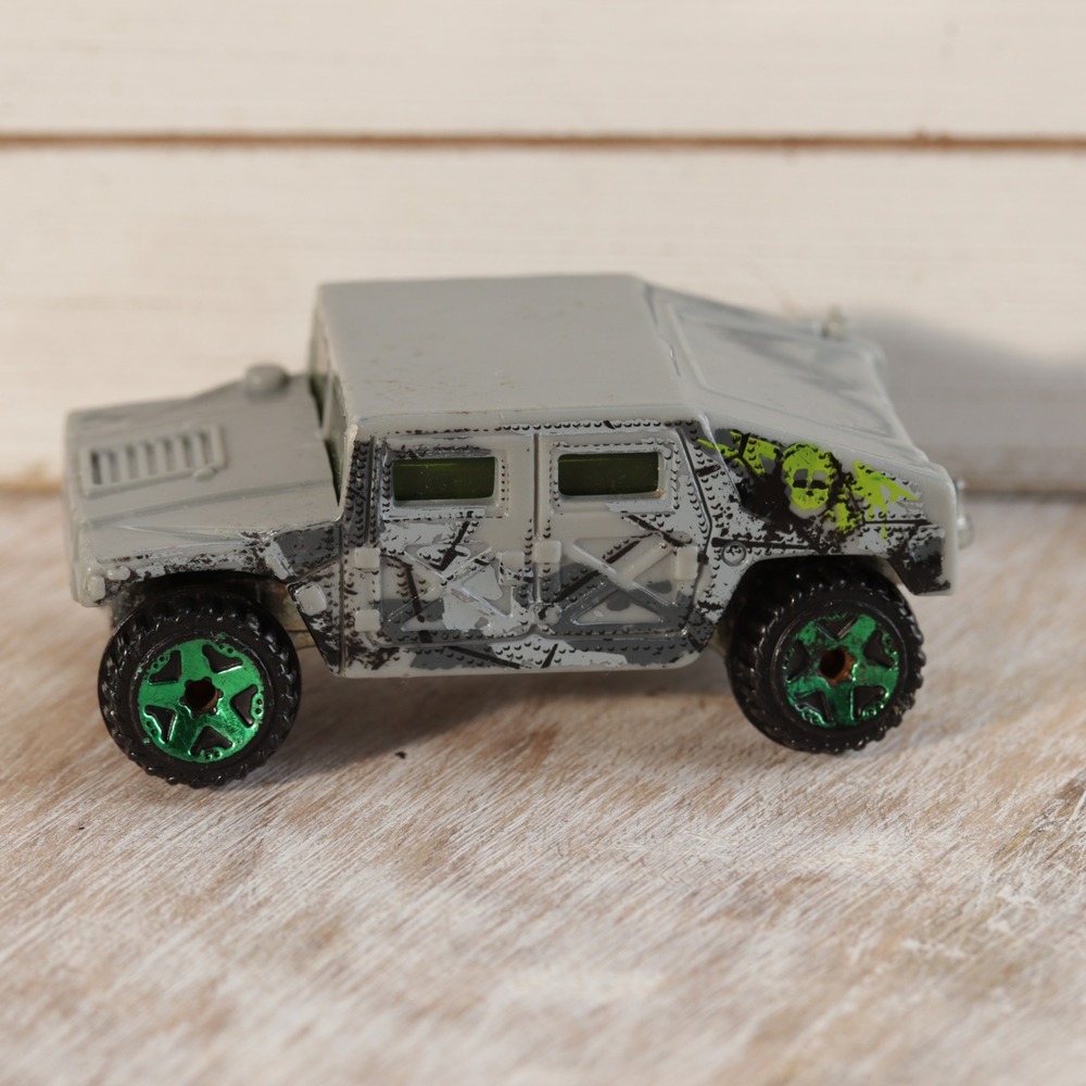 Hot Wheels Humvee Gray Green Splatter Graphics Diecast 1:64 Military Vehicle